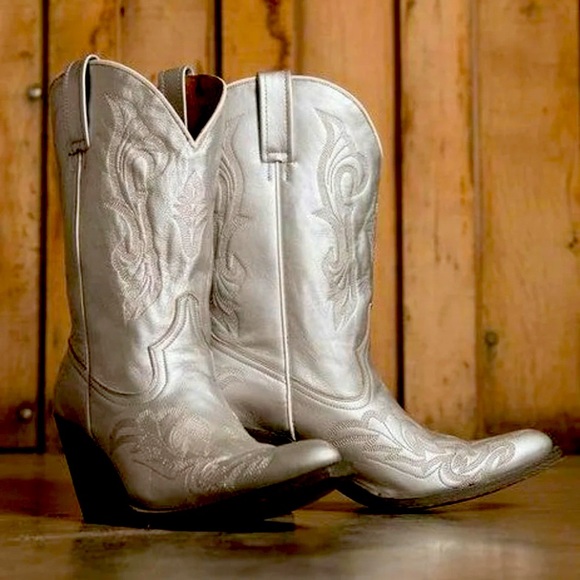 Eight Second Angel Boots - Picture 4 of 9